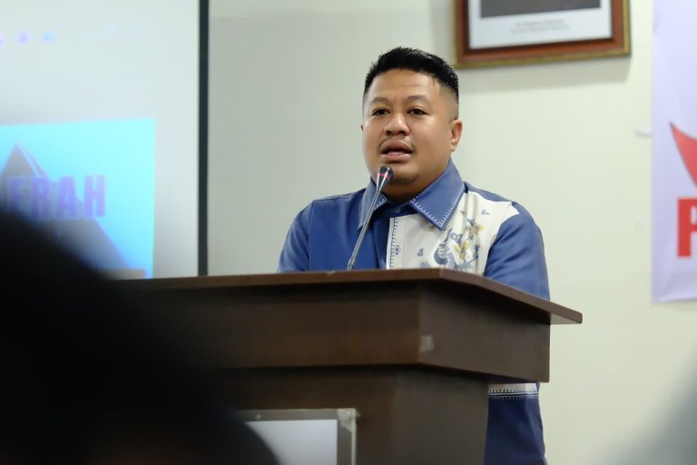 Ari Ashari Puji Munafri Tertibkan PKL: Baru Kali Ini Wali Kota Bertindak Nyata