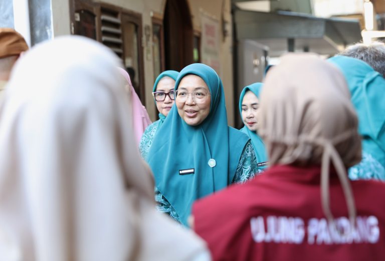 TP PKK Makassar Perkuat Ketahanan Pangan Lewat Bimtek dan Peninjauan Kebun Aku Hatinya PKK