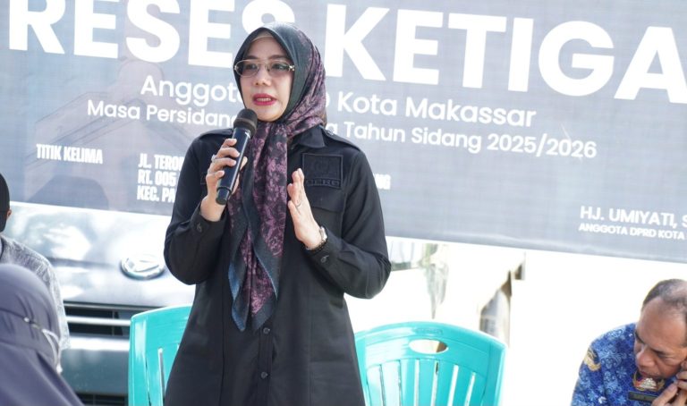 Reses di Blok 10 Perumnas Antang, Hj Umiyati Edukasi Warga Sampah dan Jagai Anakta’