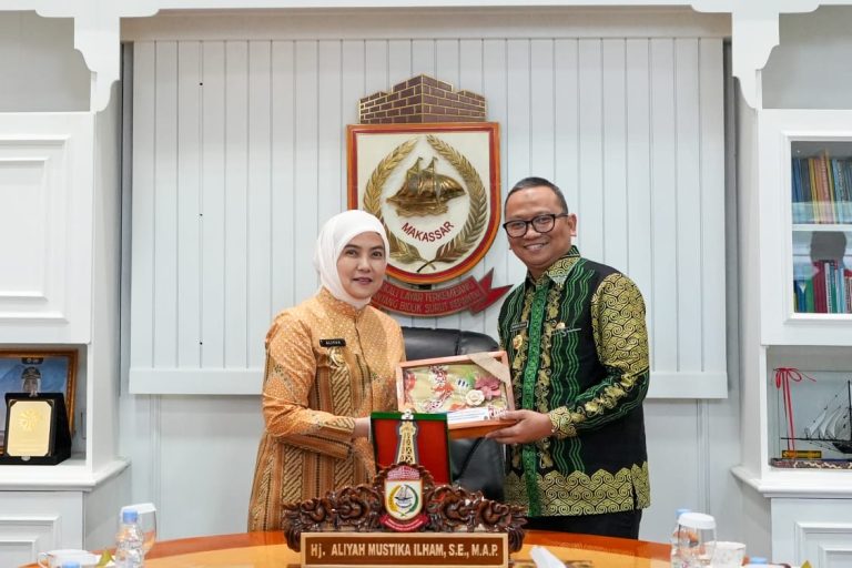 Perkuat Sinergi Antardaerah, Aliyah Mustika Ilham Sambut Bupati Tabalong