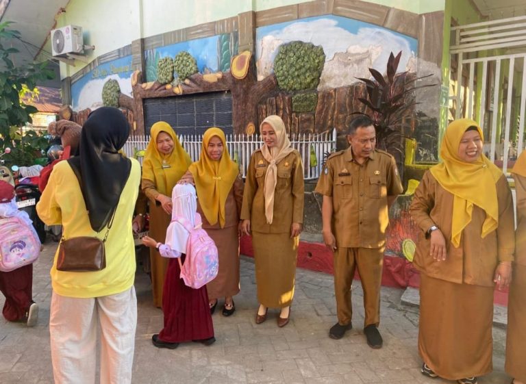 MPLS SD Inpres Pampang II: Bukan Sekadar Perkenalan, Tapi Membangun Karakter Sejak Dini