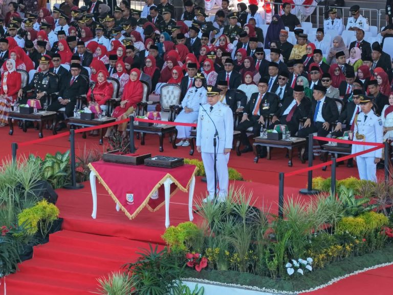 Wali Kota Makassar Pimpin Upacara HUT ke-81 RI di Karebosi Berlangsung Khidmat