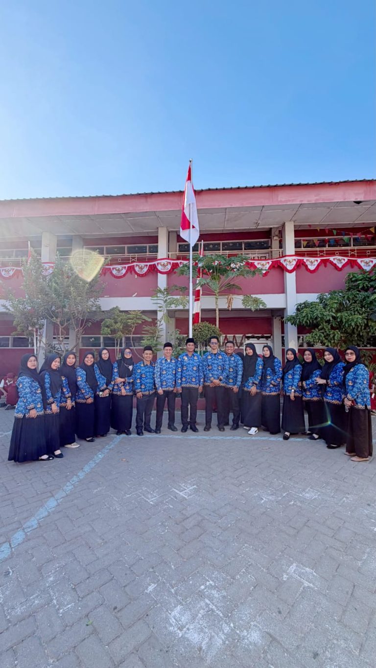 Merah Putih Berkibar, Prestasi Bersinar: SDN Rappojawa 71 Rayakan HUT RI ke-81