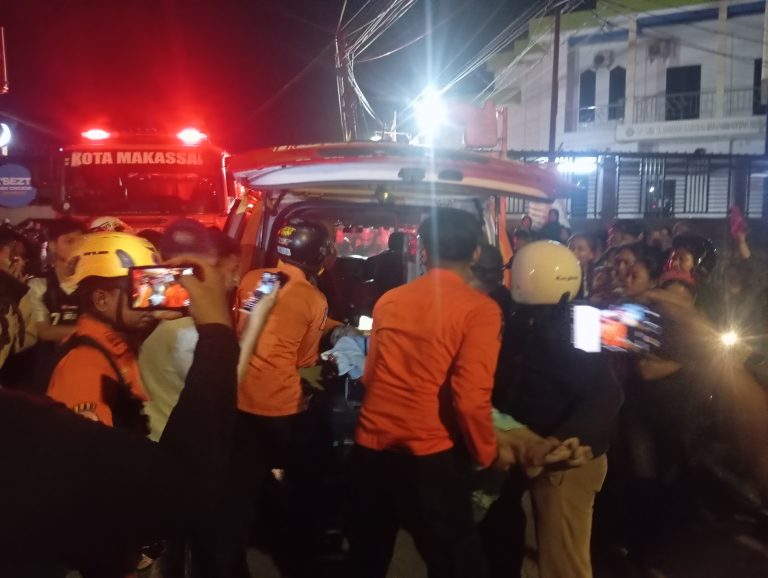 Gerak Cepat BPBD Makassar Evakuasi Korban Kebakaran di Paccerakkang