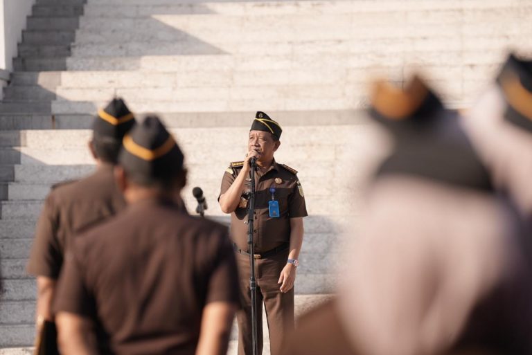 Apel Pagi Kejati Sulsel, Aswas Edy Hartoyo Ingatkan Kepatuhan SOP dan Siap Sambut Inspeksi Jamwas